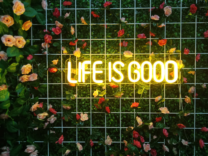 "Life Is Good" Neonskilt (Lagerbeholdning: 4 enheder)