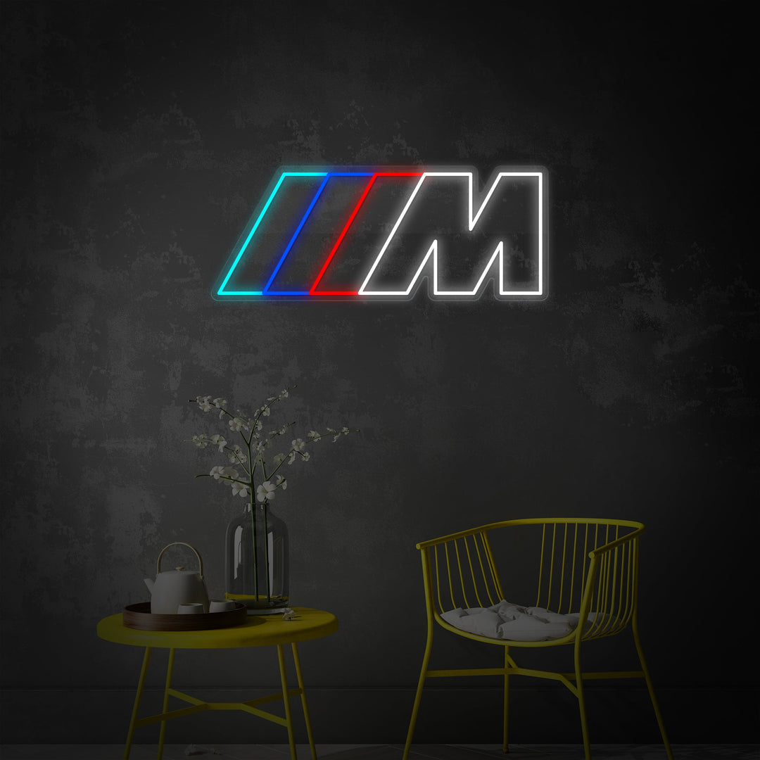 "M Logo, Garageindretning" Neonskilt