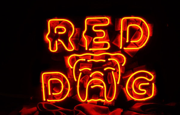 "Red Dog Beer" Neonskilt