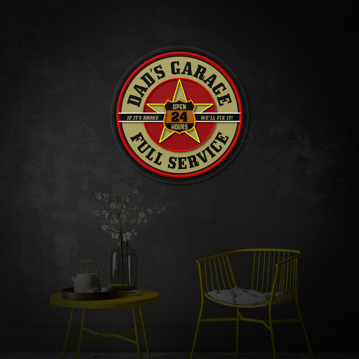 "Retro Dads Garage, Mobil Inspireret" UV-printet LED-neonskilt