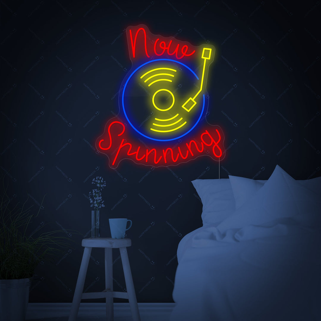 "Now Spinning" Neonskilt